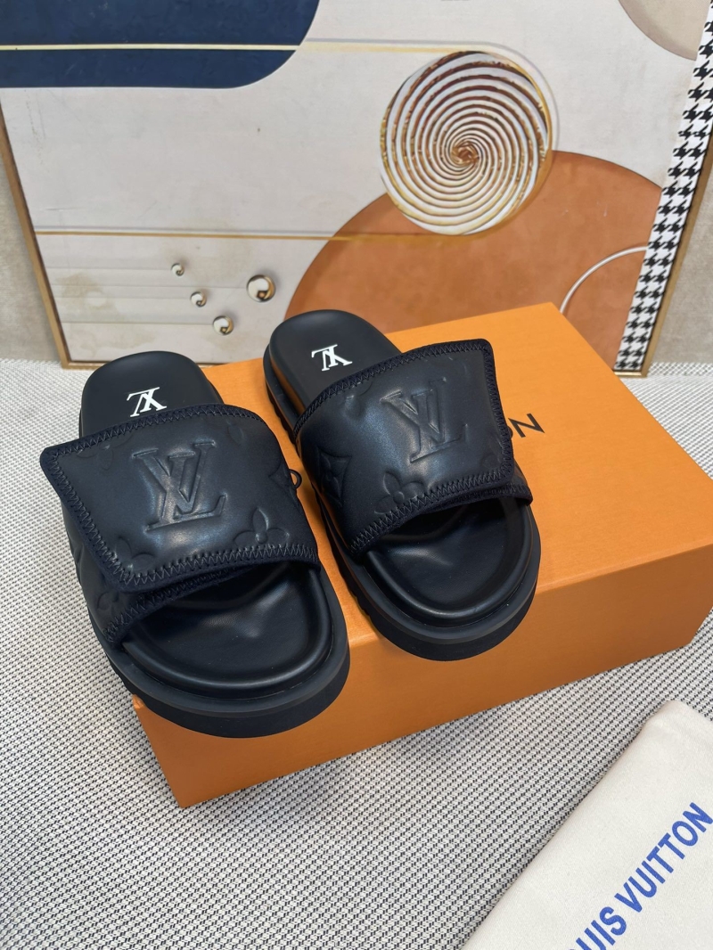 Louis Vuitton Slippers